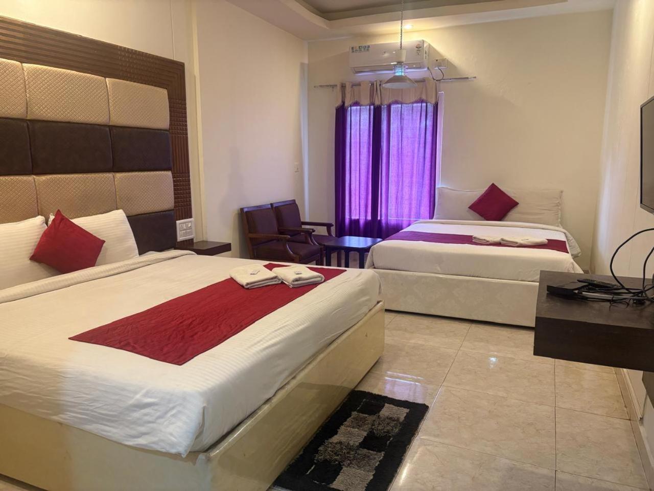 Hotel New Rajdarshan Madikeri Exterior foto