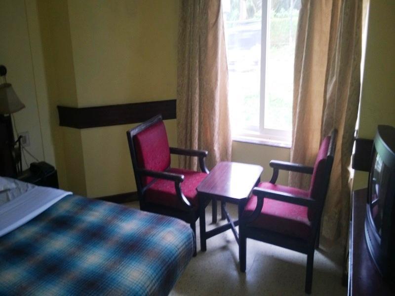 Hotel New Rajdarshan Madikeri Exterior foto