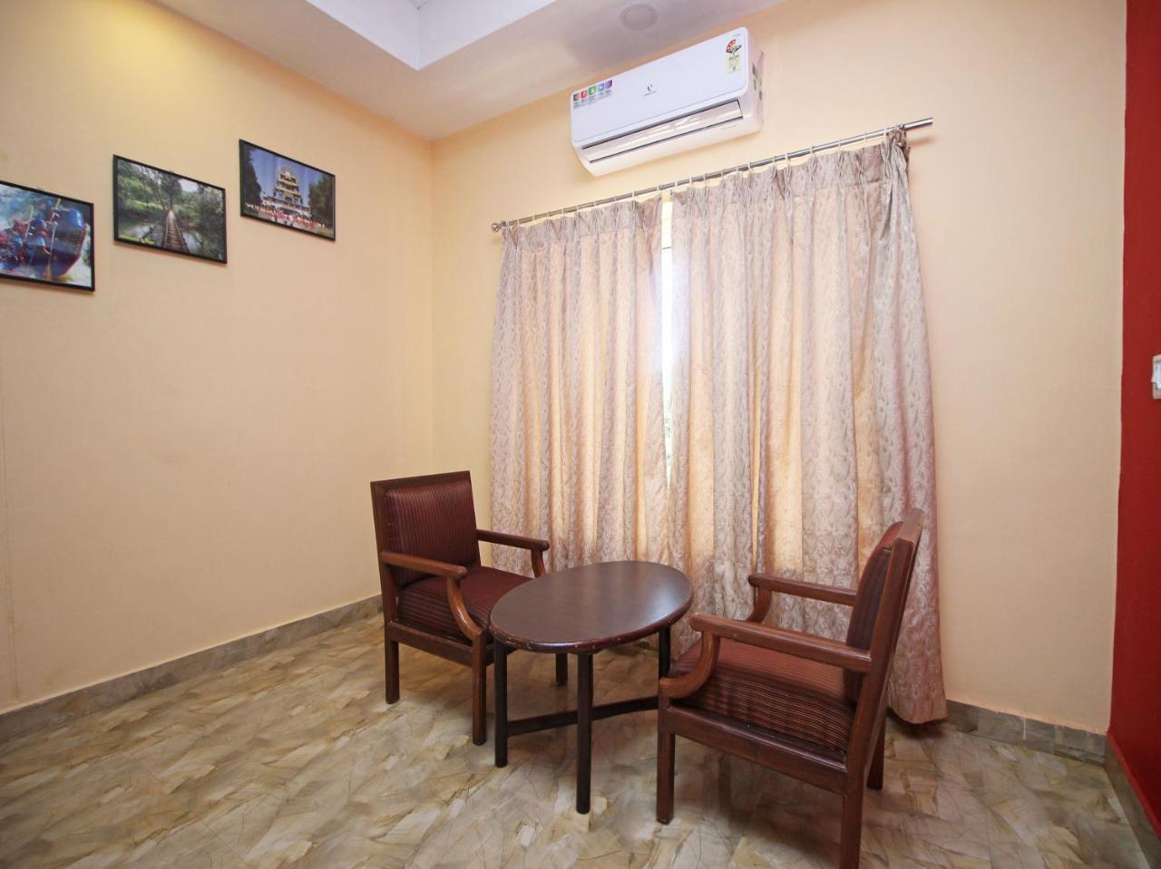 Hotel New Rajdarshan Madikeri Exterior foto